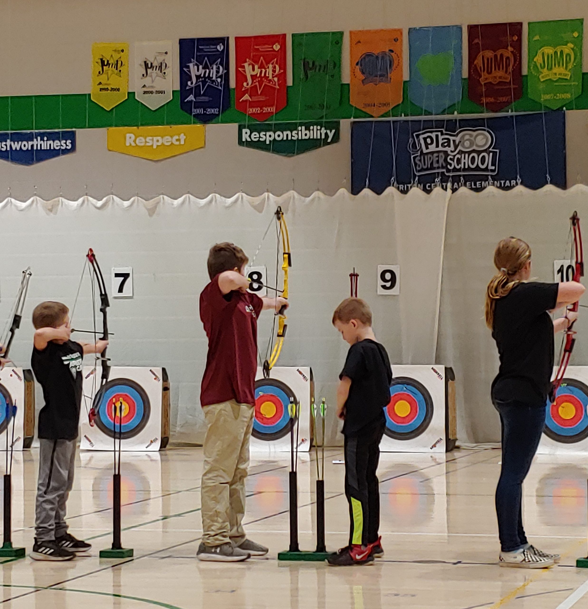 Middle School Students in archery practice